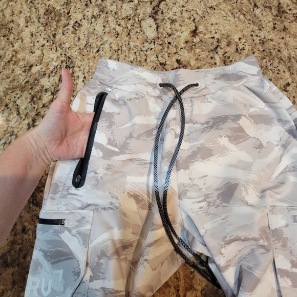 ASRV Cargo Camo Sweatpants White Camo Men's Size XS - Picture 10 of 15